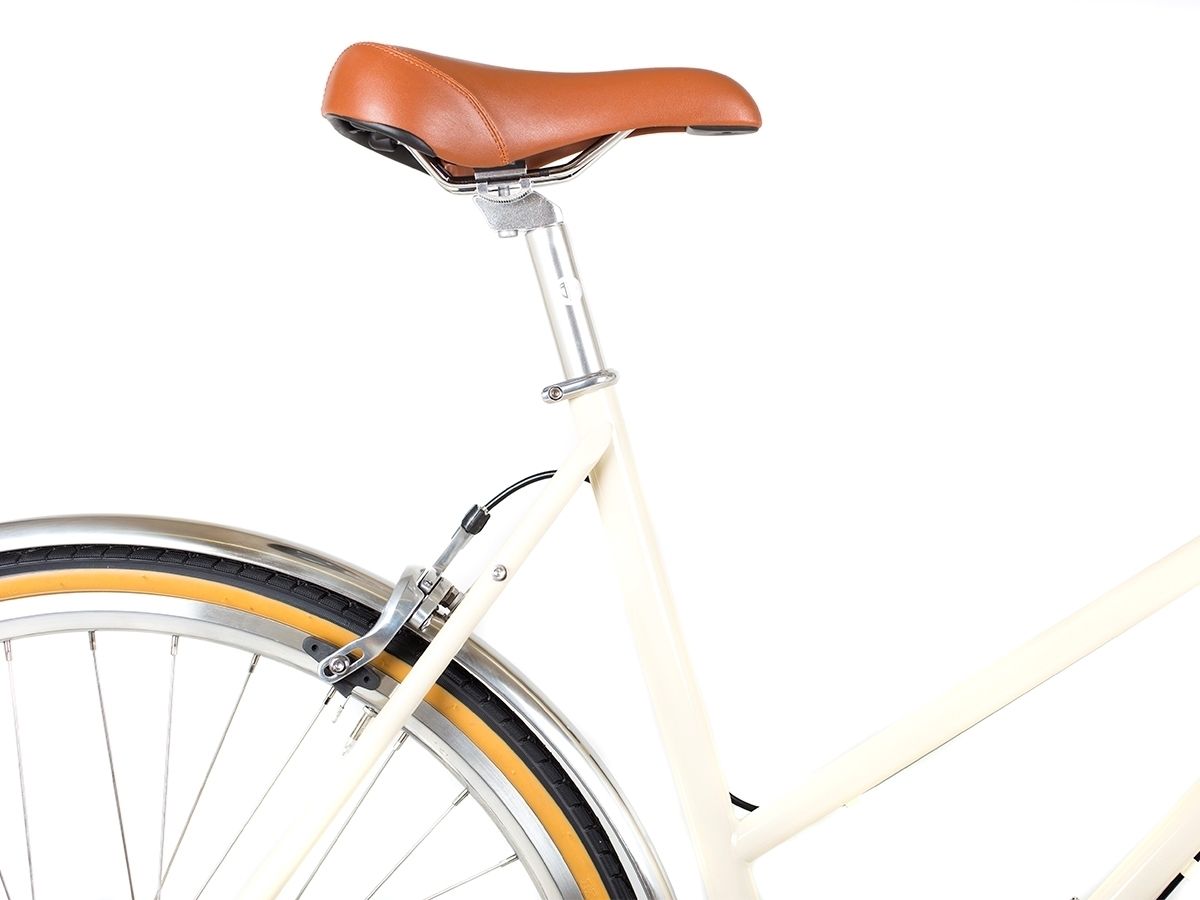 BLB Butterfly 3 speed Town Bike - Natural Beige